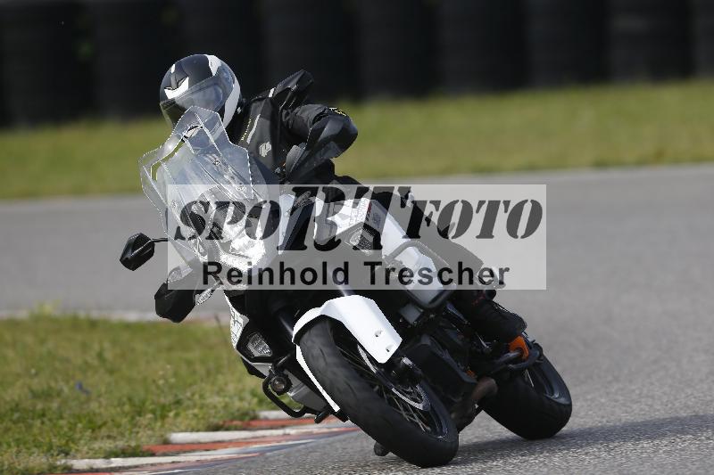 /Archiv-2024/17 01.05.2024 Speer Racing ADR/Schnuppertraining